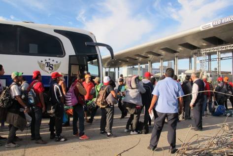 Caritas de GDL con Migrantes